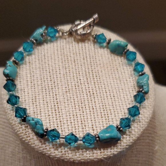 🧿NEW Turquoise and Silver Beaded Bracelet - Picture 1 of 8